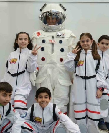 Molla Yegân Çocuk Üniversitesi’nde dersler başladı