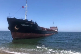 Mudanya’da karaya oturan gemi kurtarıldı