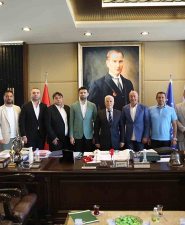Mustafa Bozbey: "Hayalini kurduğumuz Bursaspor’u sahada göreceğiz"