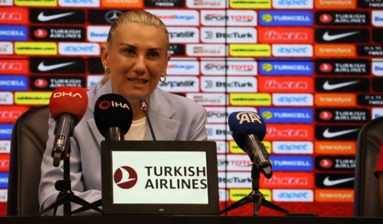 Necla Güngör Kıragası: “Mutlaka play-off’ta olacağız”