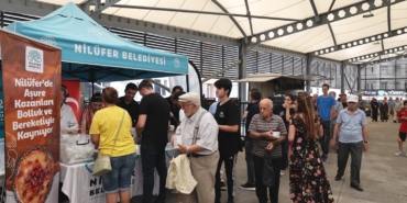 Nilüfer’de aşure kazanı kaynıyor