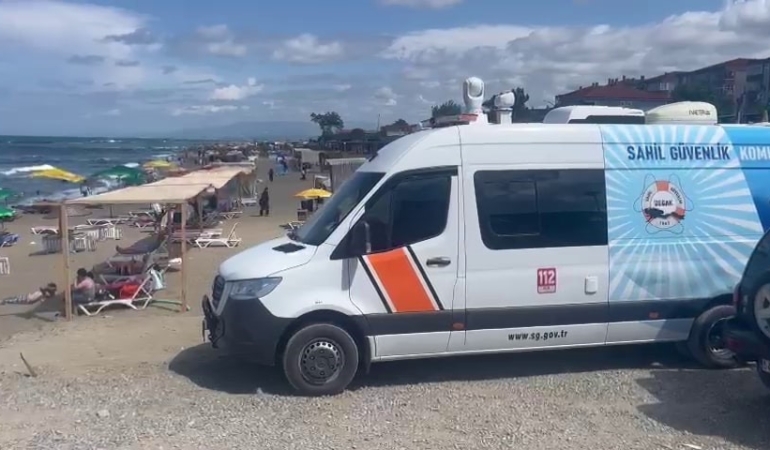 O sahilde yasağı dinlemeyenleri Sahil Güvenlik böyle uyardı