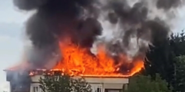 Öğrenci yurdu lojmanı alevlere teslim oldu