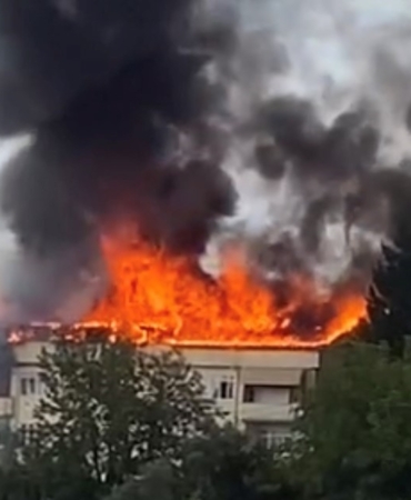 Öğrenci yurdu lojmanı alevlere teslim oldu