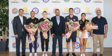 Olimpiyatlarda yarışacak sporcular moral depoladı