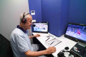 Orhan Ayhan, 7 ayrı olimpiyatlarda spikerlik yaparak kendi rekorunu egale etti