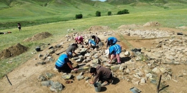 Orta Asya’nın gizemleri çözülüyor: Türk tarihçiler ve Moğol arkeologlardan iş birliği