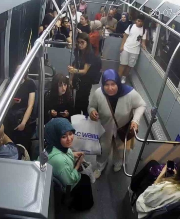Otobüste fenalaşan yolcu için güzergahını değiştirdi