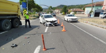 Otomobil ile tır çarpışırken, 1 kişi yaralandı