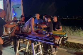 Otomobil tarlaya uçtu: 1 ölü, 2 yaralı