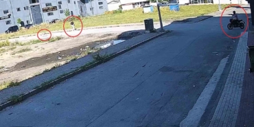 (Özel) Bursa’da sokak köpeğinin saldırısından kadını kurtardı... O anlar kamerada