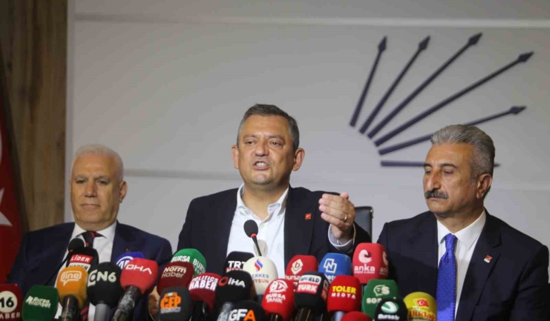 Özgür Özel: “Biz paradan 6 sıfır atmayacağız, bir sıfır atacağız”