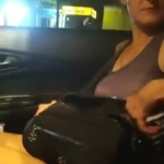 Pendik’te taksiciyle yolcu arasındaki para tartışması kamerada