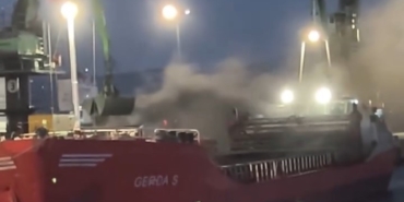 Poliport’ta göz göre göre İzmit Körfezi’ni kirlettiler