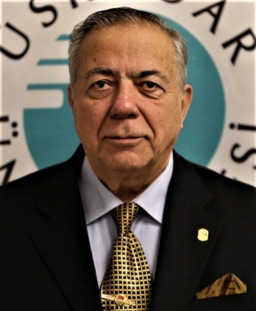 Prof. Dr. emekli Albay İbrahim Öztek yıl dönümünde Kıbrıs Barış Harekatı’nı anlattı