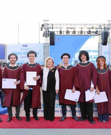 Sabancı Üniversitesi 22. dönem lisans ve 25. dönem lisansüstü mezunlarını verdi