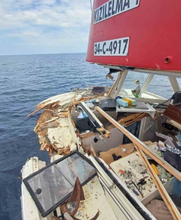 Sahil Güvenlik Komutanlığından Yunan unsurlarının çarparak hasar verdiği balıkçı teknesiyle ilgili açıklama
