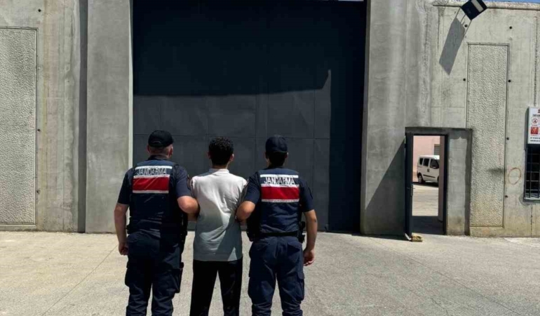 Sakarya’da aranma kaydı ve hapis cezası bulunan 698 kişi yakalandı