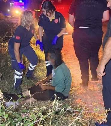 Sakarya’da suya düşen vatandaşı ekipler kurtardı