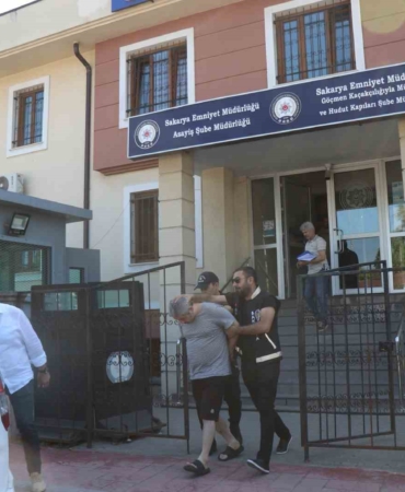 Sakarya’daki kavgada 24 yaşındaki gencin ölümüyle ilgili 4 kişi tutuklandı