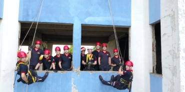 Sakaryalılar yangına müdahaleyi itfaiye erlerinden öğreniyor