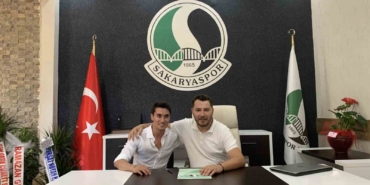 Sakaryaspor, Cebrail Karayel’i kadrosuna kattı