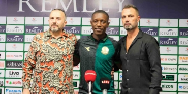 Sakaryaspor Max Gradel’i renklerine kattı