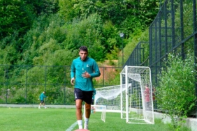 Sakaryaspor, yeni sezon hazırlıklarını Kartepe kampında sürdürüyor