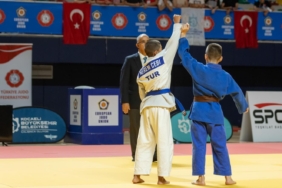 Şampiyonlar Ümraniye’den