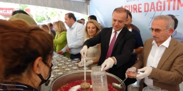 Sancaktepe’de aşure bereketi