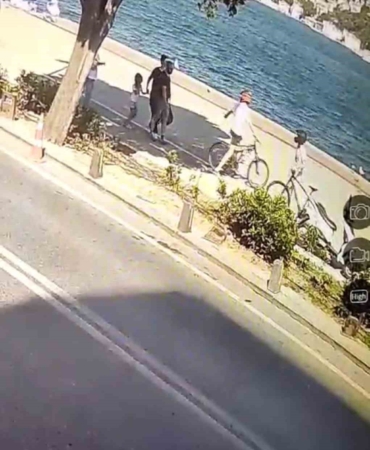 Sarıyer’de bisikletli gençlere “uyarı” dayağı kamerada: Polis saldırganı yakaladı