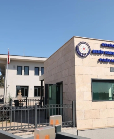 Şehidin adı polis merkezinde yaşatılıyor