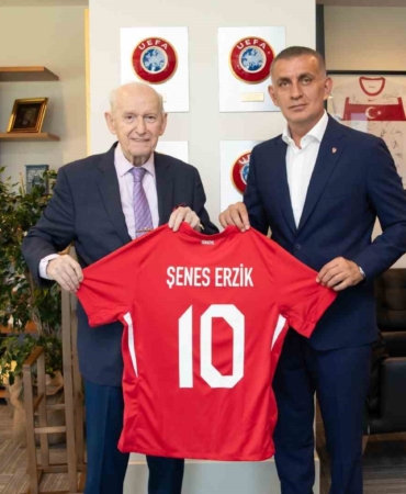 Şenes Erzik’ten TFF Başkanı Hacıosmanoğlu’na ziyaret