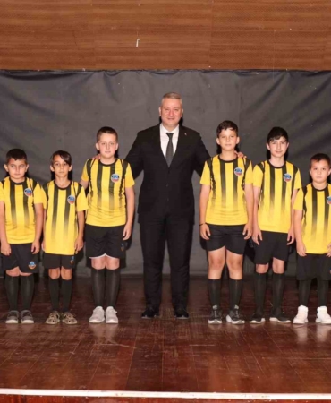 Serdivan Belediyesi Yaz Spor Okulları açıldı