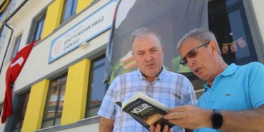 Silah arkadaşlarına okumayı sevdirmişti, çocukların okumasına vesile olacak