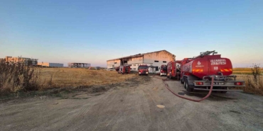 Silivri’de geri dönüşüm fabrikasında yangın