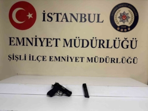 Şişli’de alkollü şahıs taksinin içinden silahla rastgele havaya ateş açtı