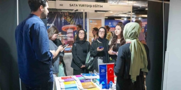 SUBÜ 3 şehirde üniversite adaylarıyla buluştu