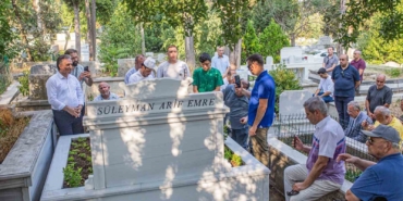 Süleyman Arif Emre dualarla anıldı