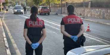 Sultangazi’de narkotik uygulamasında aranan 2 şahıs yakalandı