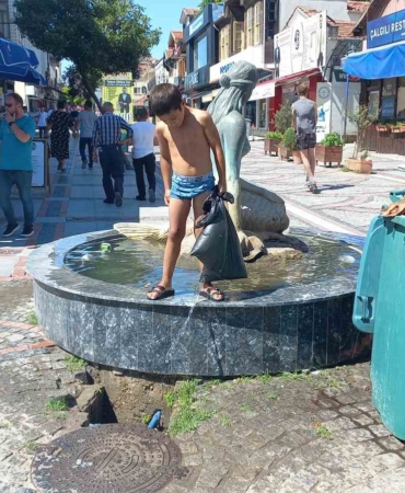 Süs havuzunda tehlikeli serinleme