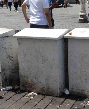 Taksim’de tehlike saçan trafo