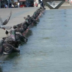 Taksim’de vatandaşların sıcak ile imtihanı