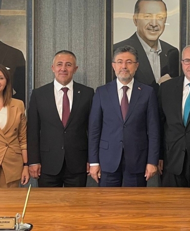 Tarım ve Orman Bakanı İbrahim Yumaklı’dan AK Parti’ye ziyaret