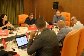 TBF Başkanı Hidayet Türkoğlu, Türkiye Sigorta Basketbol Süper Ligi temsilcileriyle buluştu