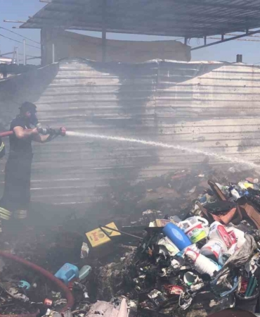 Tekirdağ’da geri dönüşüm tesisinde yangın