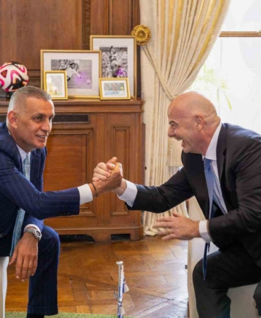 TFF Başkanı Hacıosmanoğlu, Paris’te FIFA Başkanı Infantino ile bir araya geldi