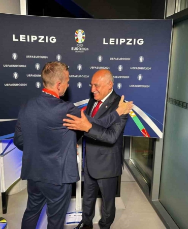 TFF Başkanı Mehmet Büyükekşi ve Klaus Mitterdorfer bir araya geldi