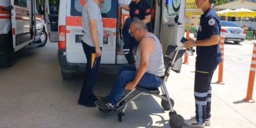 Trafikte 4 araç çarpıştı: 2 yaralı