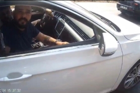 Trafikte tartıştığı motosiklet sürücüsüne silah çekti